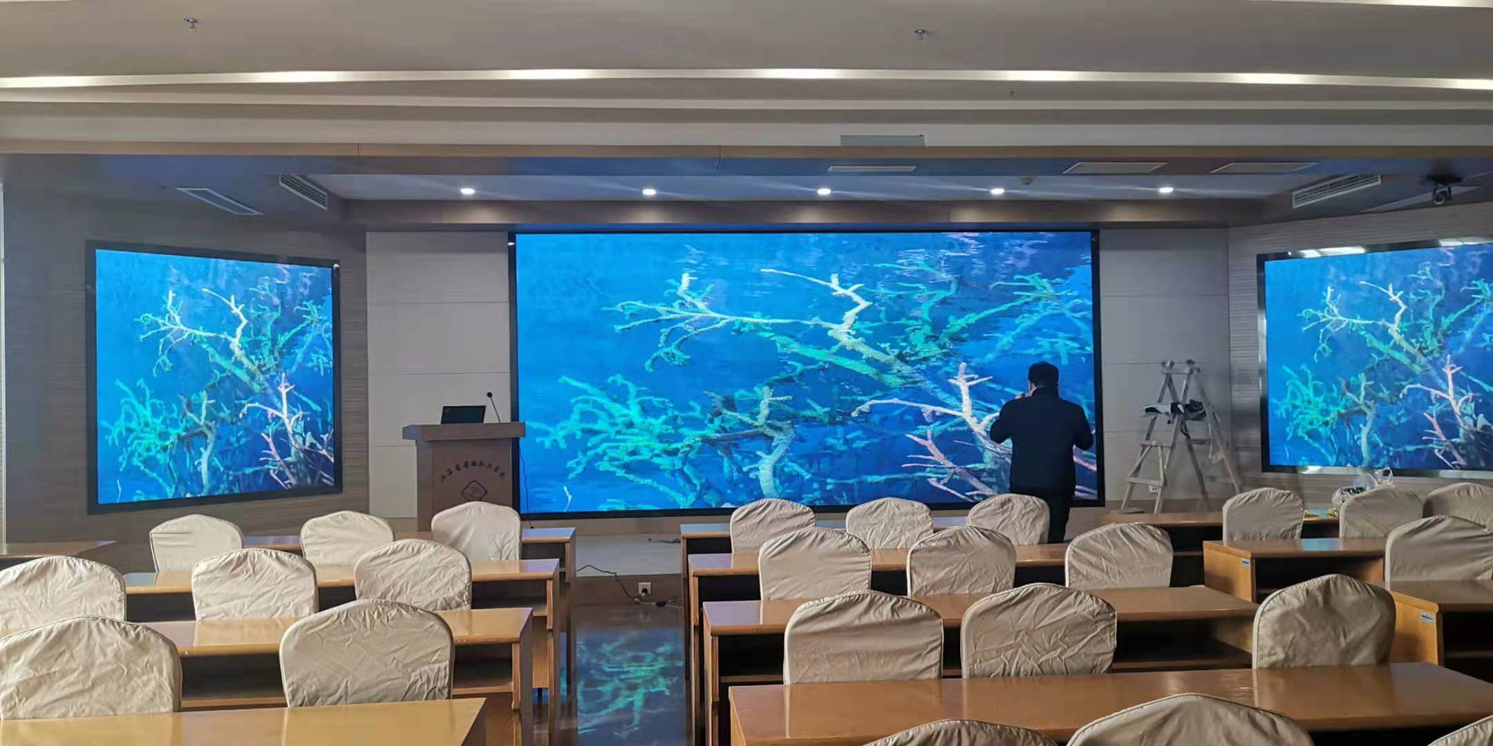江蘇省省級機關(guān)醫院 R1.8顯示屏項目